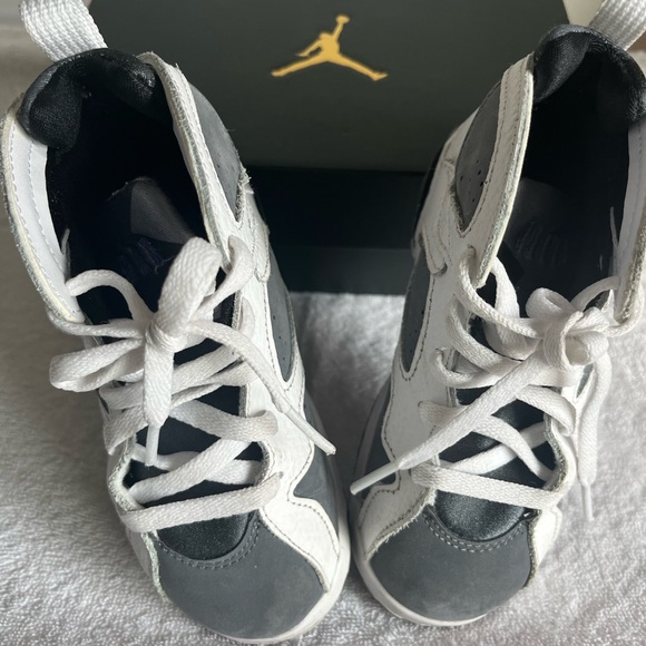 Jordan 7 Retro BT 10C - Picture 2 of 7